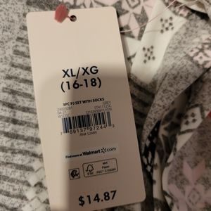 New soft long sleeve pajamas set